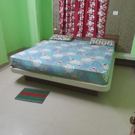 Hotel Tirupati Puri Esterno foto